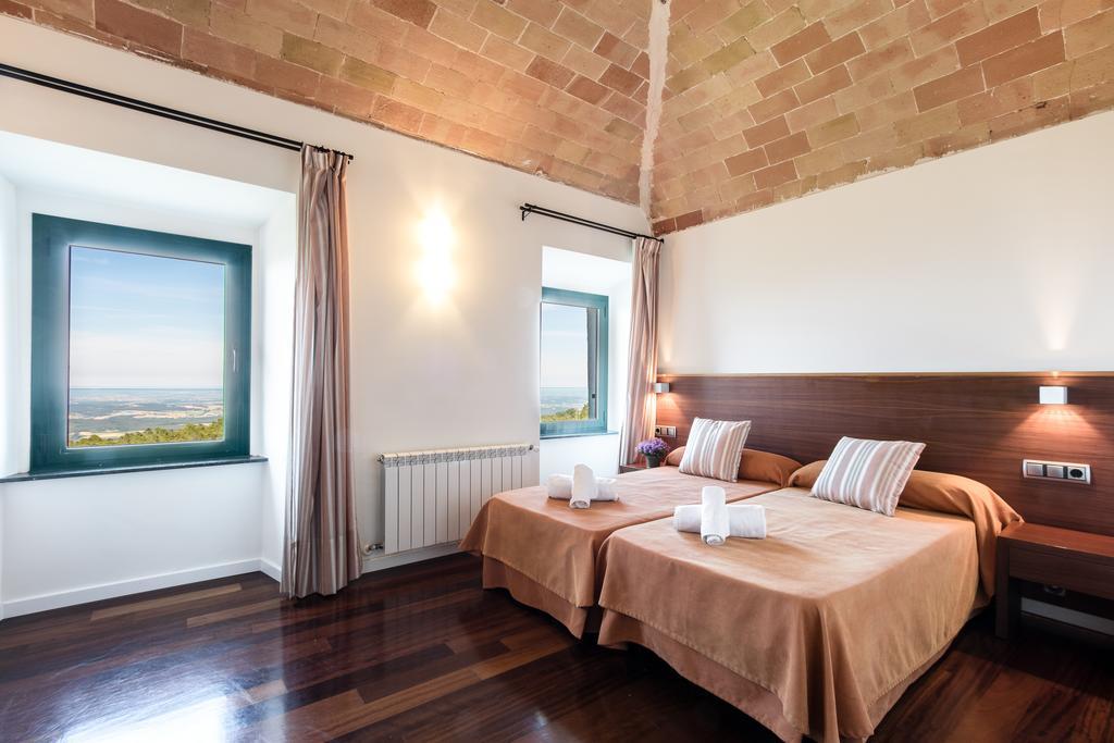 Hostatgeria Restaurant Els Angels Hotel Madremanya Zewnętrze zdjęcie